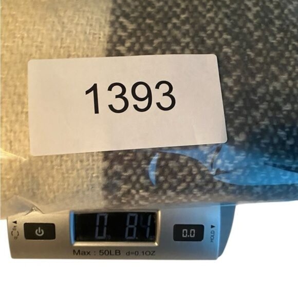 Isaac Mizrahi Womens Chunky Cozy Scarf Wrap Color Block Neutral Cabincor… - Picture 5 of 5